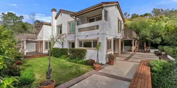 17053 Palisades Circle