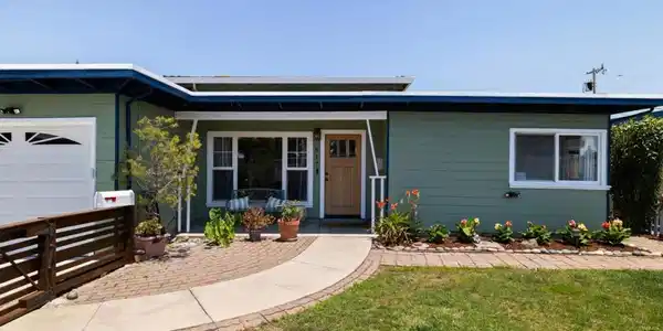 817 Rand Street