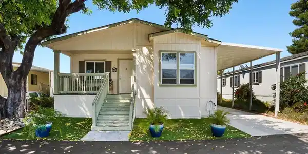 156 Tiki Ln