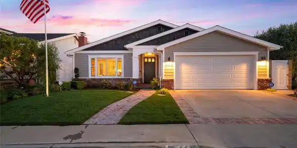 4424 Hazelnut Avenue