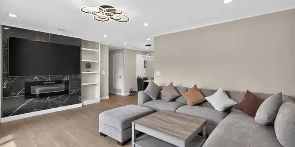 325 San Miguel Court