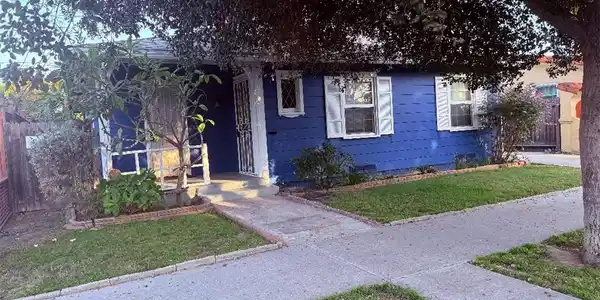 2010 Golden Ave