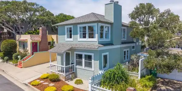 216 2nd Street