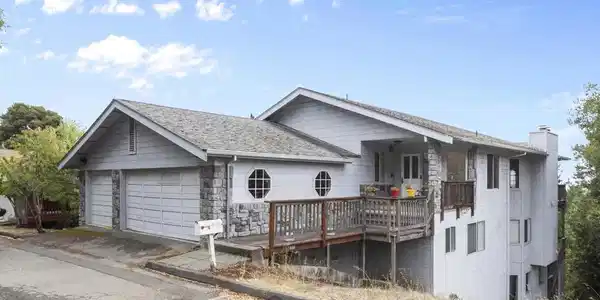 2745 Butters Drive