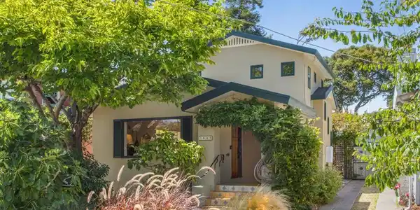 1645 Capistrano Ave