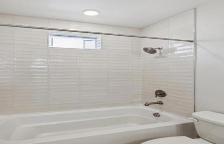2324 Red Oak Court
