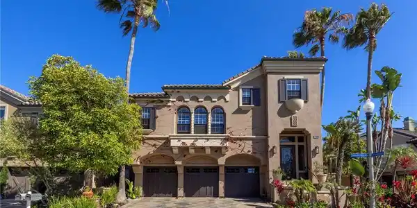 5612 OCEAN VISTA Drive