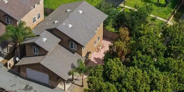 3034 Island Ave