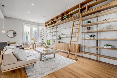 473 South Van Ness Avenue