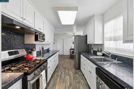 1201 Valle Vista Ave