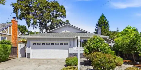 2000 Howard Avenue