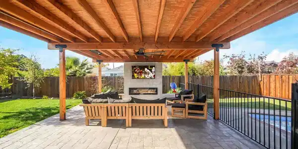 1745 Eucalyptus Ct