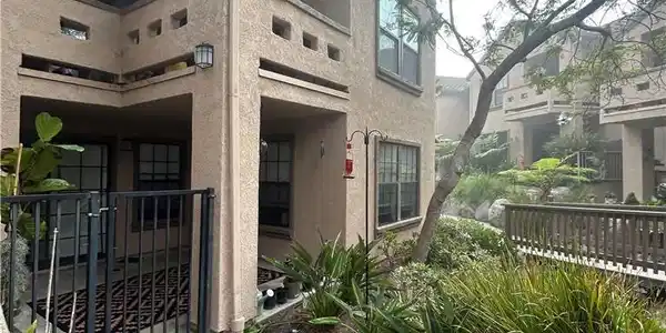 1052 Calle Del Cerro