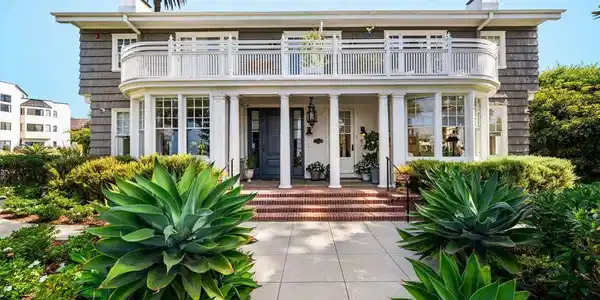401 Ocean Avenue
