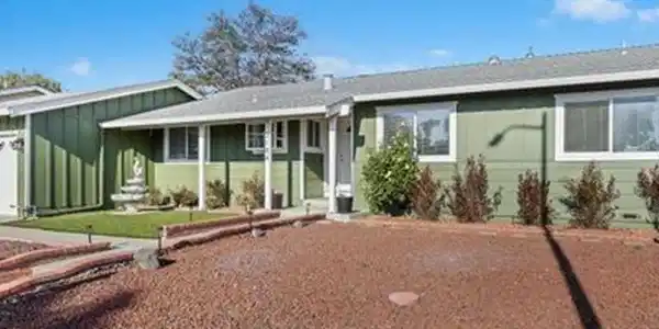 3184 Waugh Place