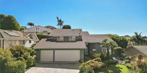 752 Calle Vallarta