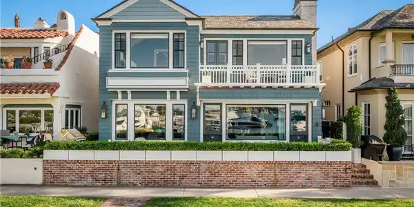 505 W Edgewater Avenue