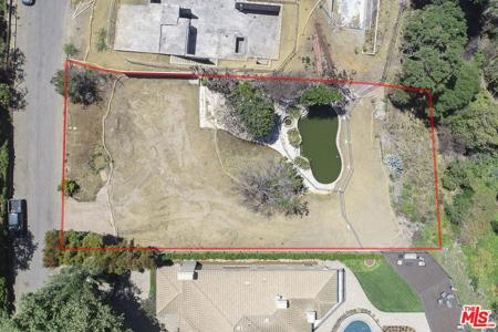 13735 Romany Drive