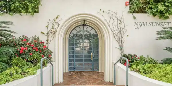 15500 W Sunset Boulevard