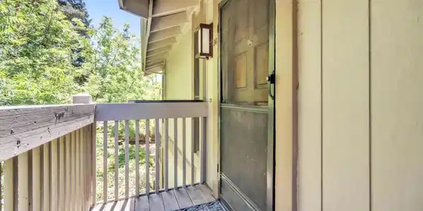 1544 1544 Bailey Rd