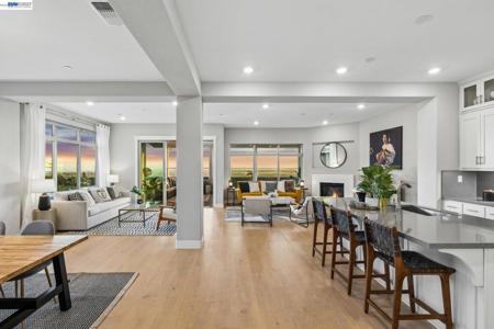 6767 SKYVIEW DRIVE