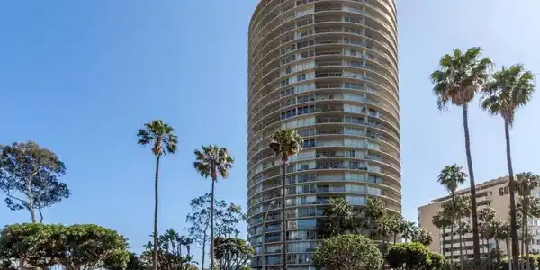 700 E Ocean Boulevard