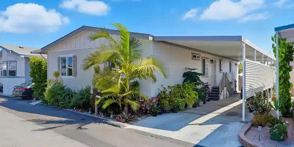 275 Orange Avenue