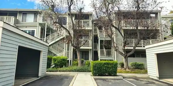 3371 Baywood Ter