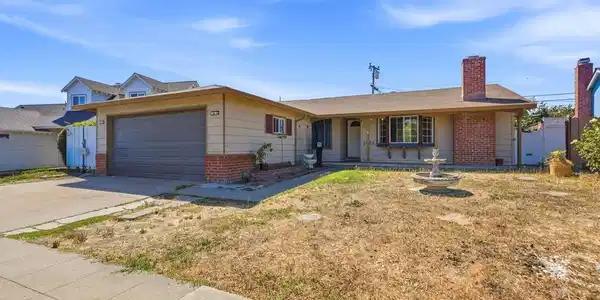 1451 Linfield Ln