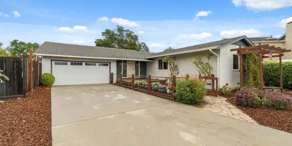 196 Kenny Court