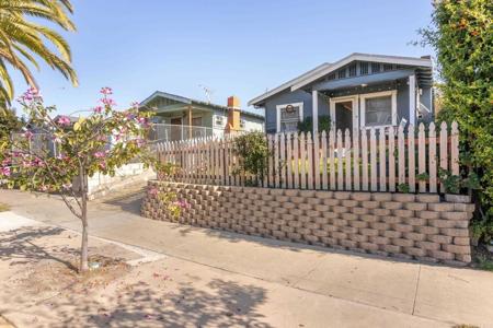 3653 55 37th Street