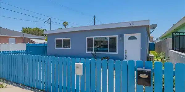 910 Craven Street