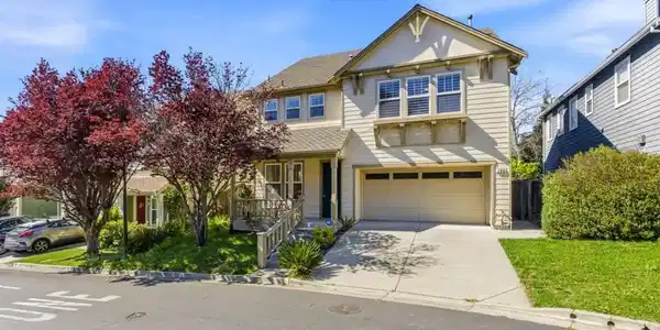 166 Kensington Circle
