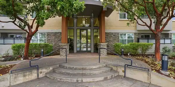 4388 El Camino Real