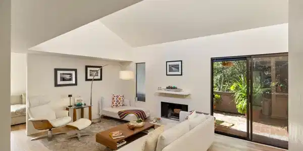 67 Montsalas Drive