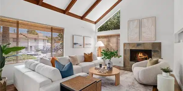 26672 Avenida Las Palmas