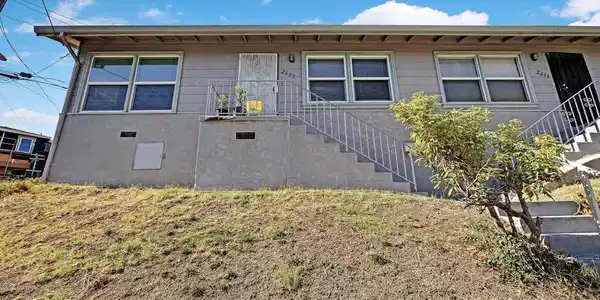 2607 23Rd Ave