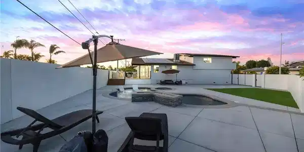 17451 Avalon