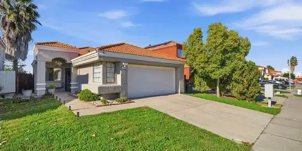 232 Case Dr