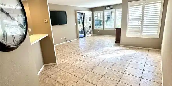 1072 Calle Del Cerro