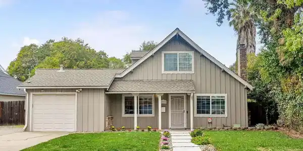 1337 Cape Cod Way