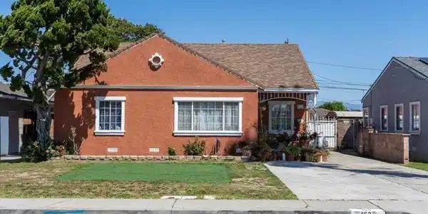 153 E Date street Street