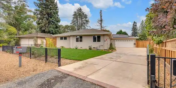 447 Traverso Avenue