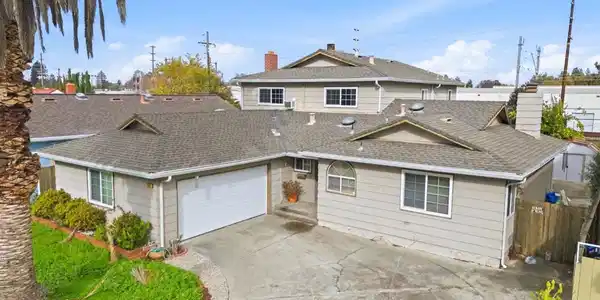 2435 Alvarado Drive
