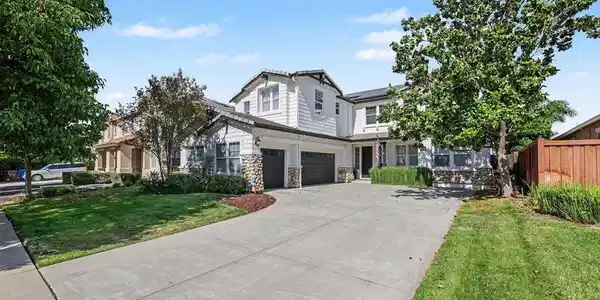1796 Romulus Pl