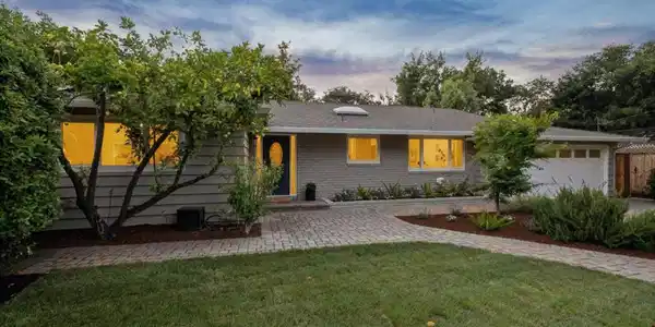 1114 Laureles Drive