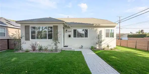 2200 Ximeno Avenue