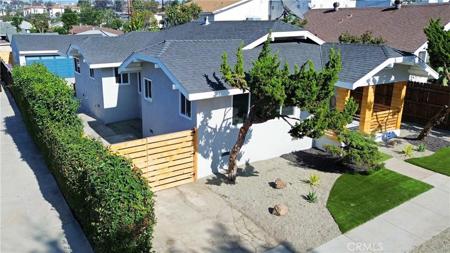 235 E Eldridge