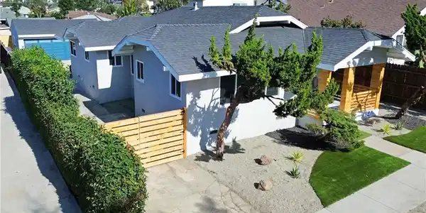235 E Eldridge