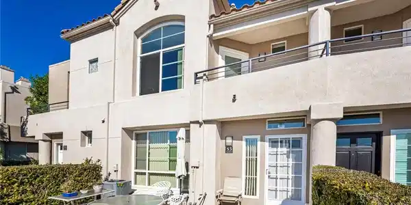 53 Tradewinds